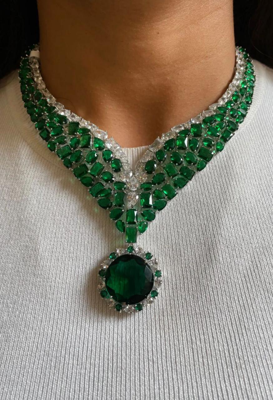 Green Stone Necklace 