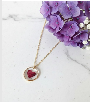 Dried Flower Resin Pendant Necklace
